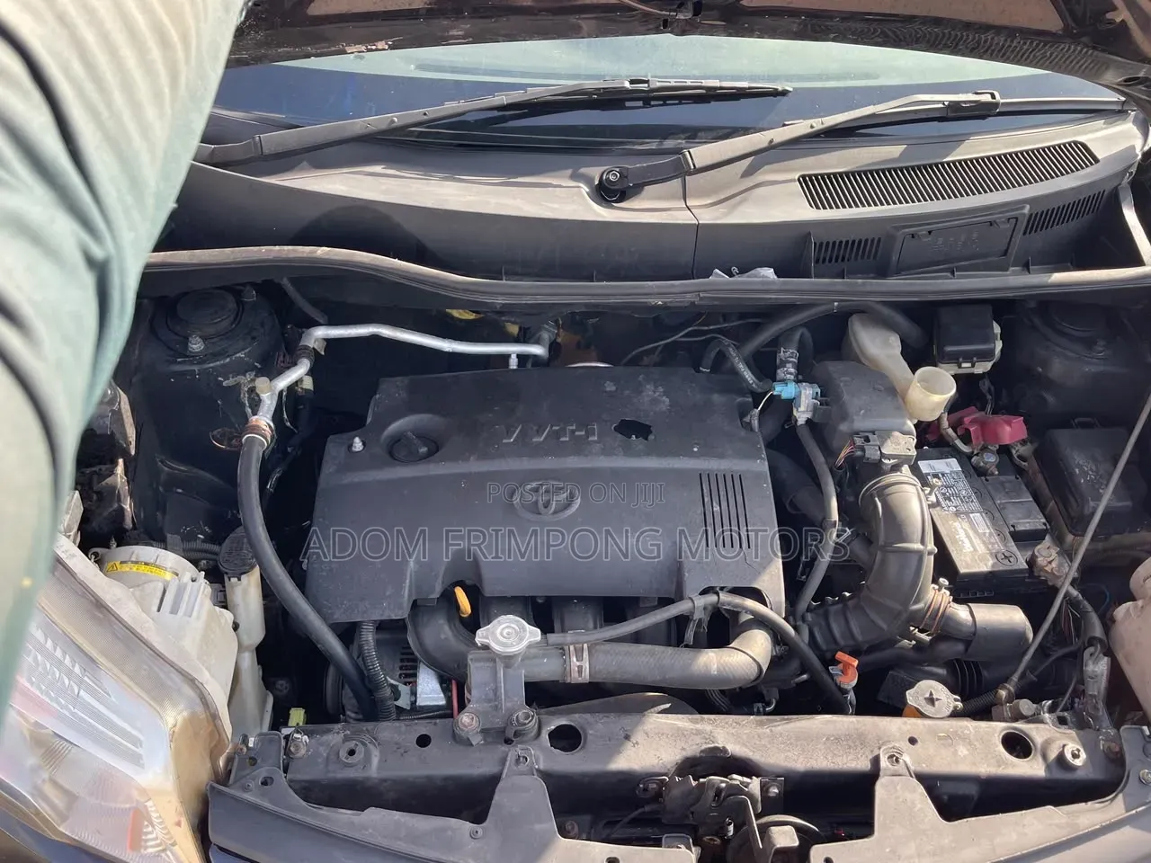 Toyota Sienta 2014