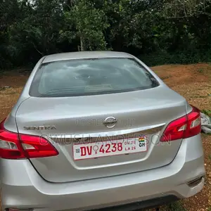 Nissan Sentra 2017 Silver