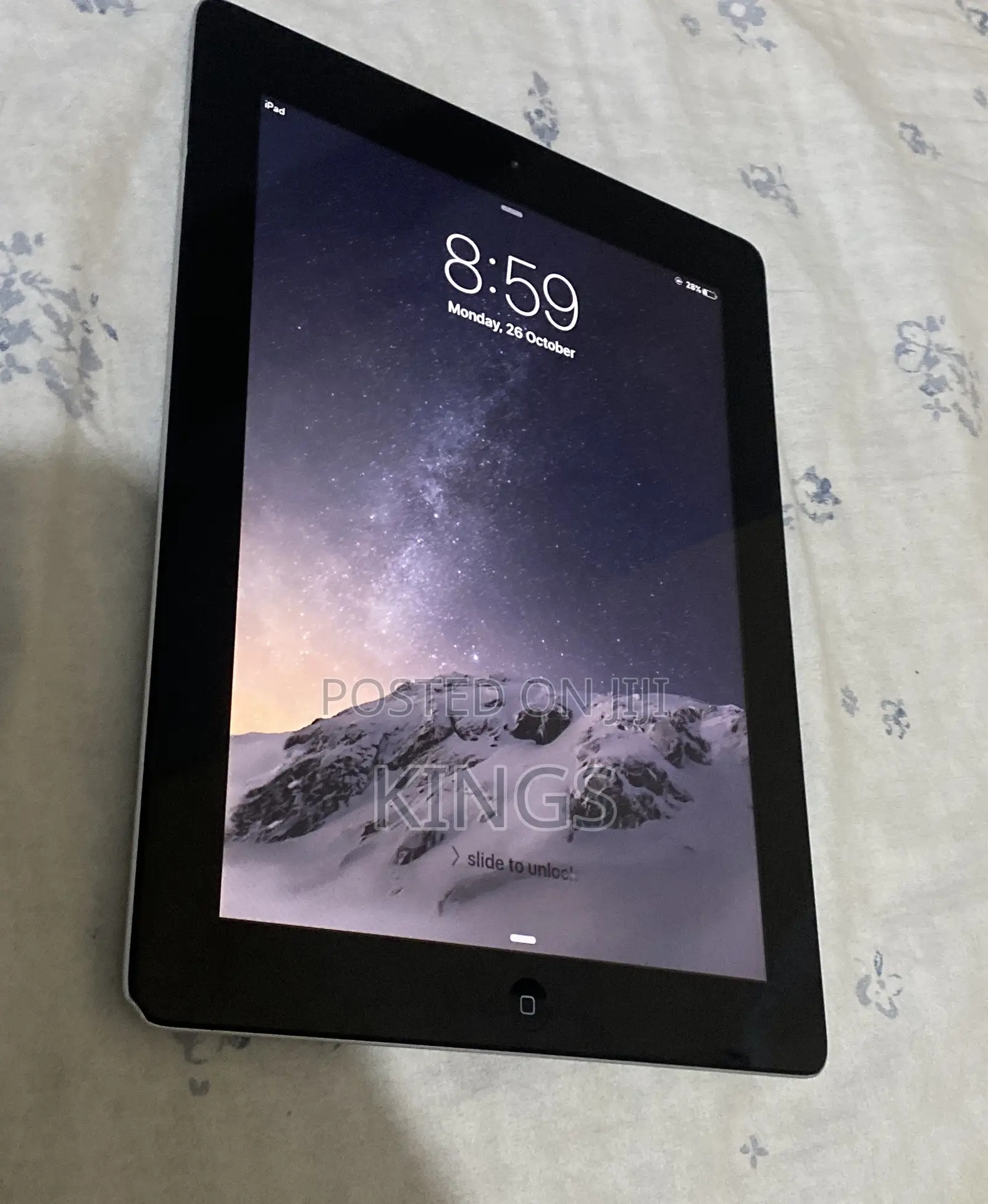 Apple iPad 2 Wi-Fi 16 GB Gray