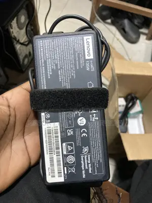 Lenovo 20 v 6.75A 135W Laptop Charger