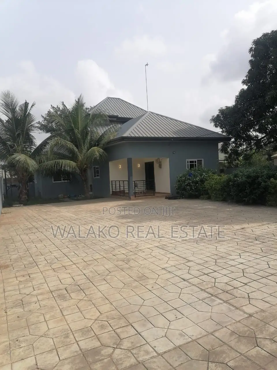 3bdrm House in Amasaman for sale