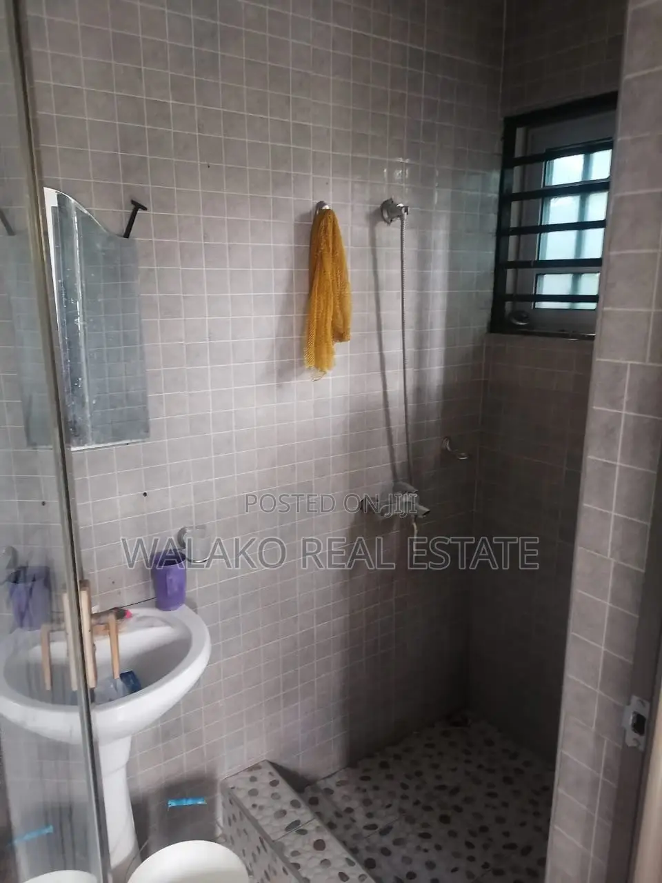 3bdrm House in Amasaman for sale