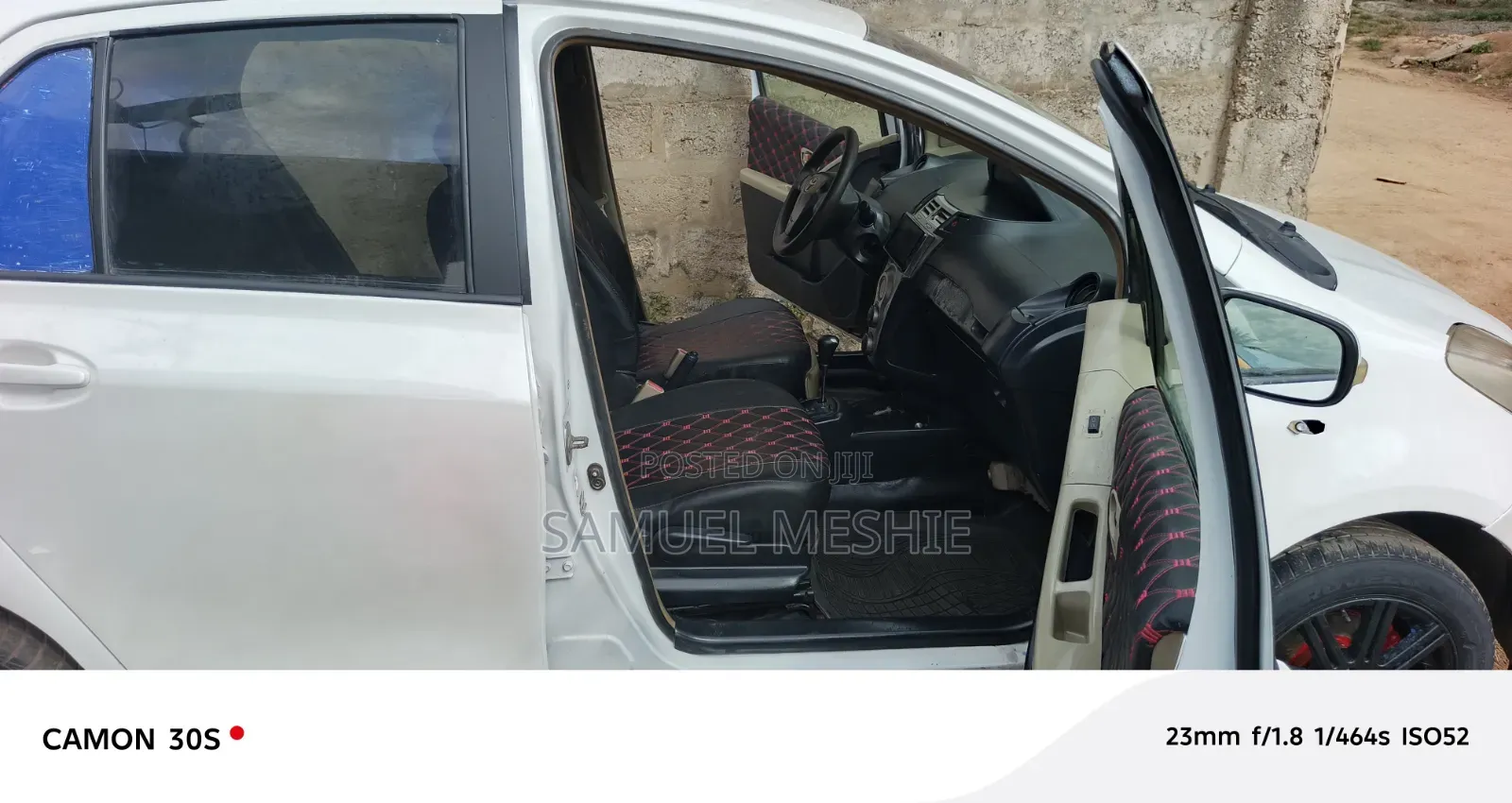 Toyota Vitz 2011 White