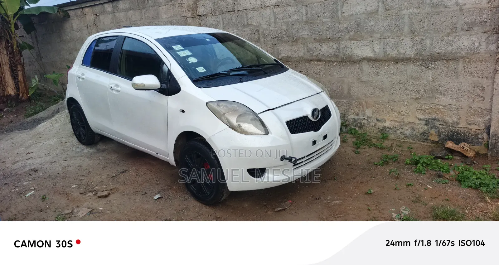 Toyota Vitz 2011 White