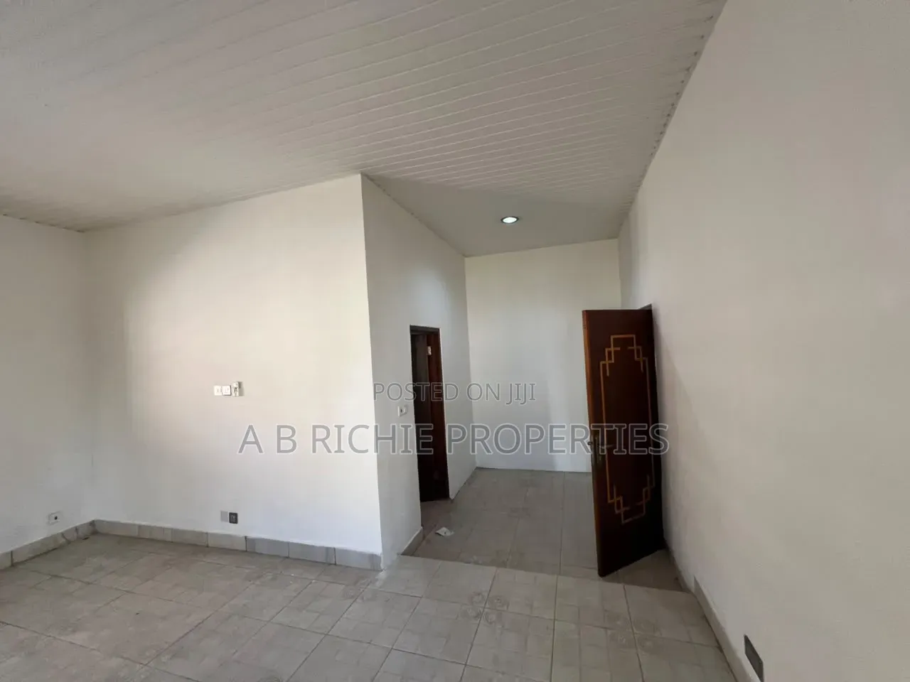 3bdrm Bungalow in Ab Richie Properties, Dzorwulu for rent