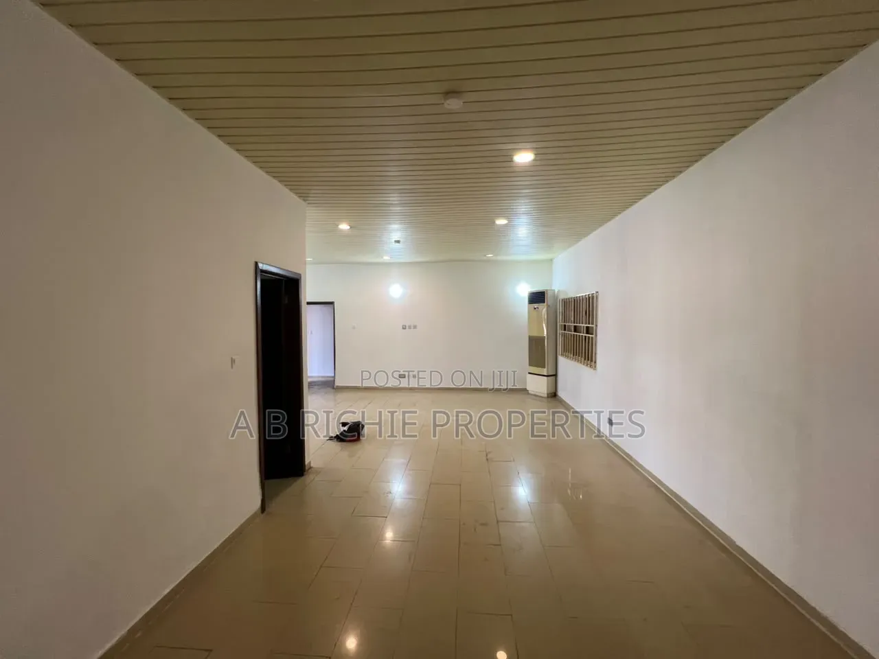 3bdrm Bungalow in Ab Richie Properties, Dzorwulu for rent