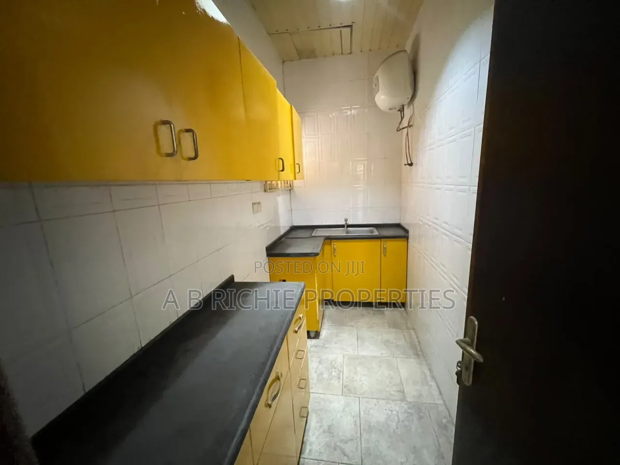 3bdrm Bungalow in Ab Richie Properties, Dzorwulu for rent