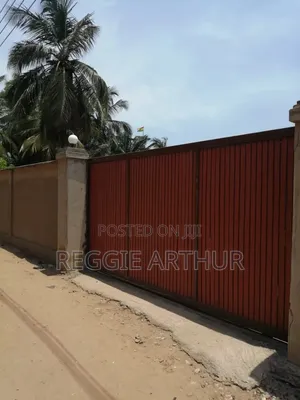 3bdrm House in Nungua Coco Beach, Accra Metropolitan for sale