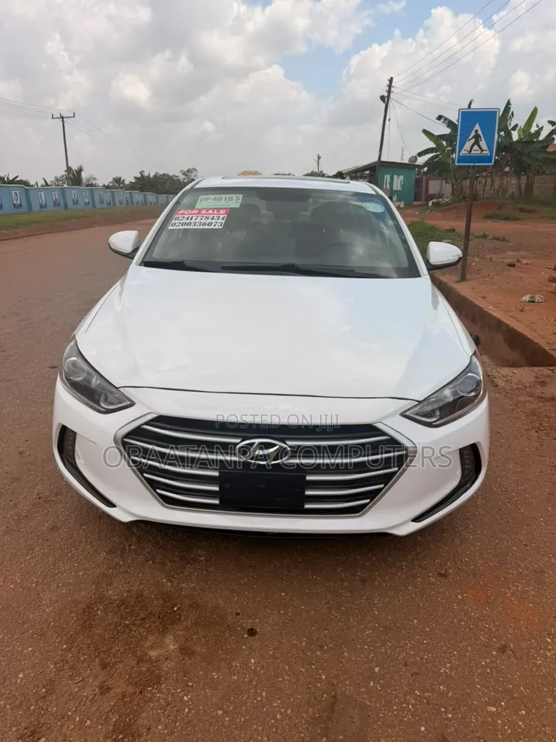 Hyundai Elantra Value Edition Sedan FWD (2.0L 4cyl 6A) 2017 White