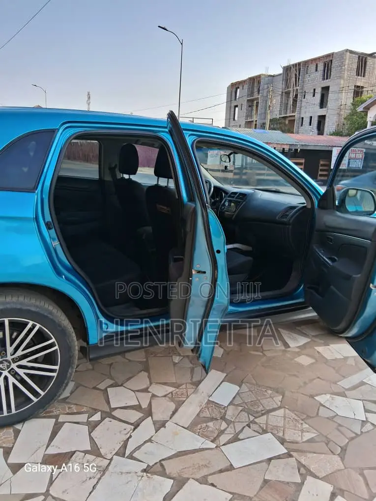 Mitsubishi Outlander Sport 2014 Blue