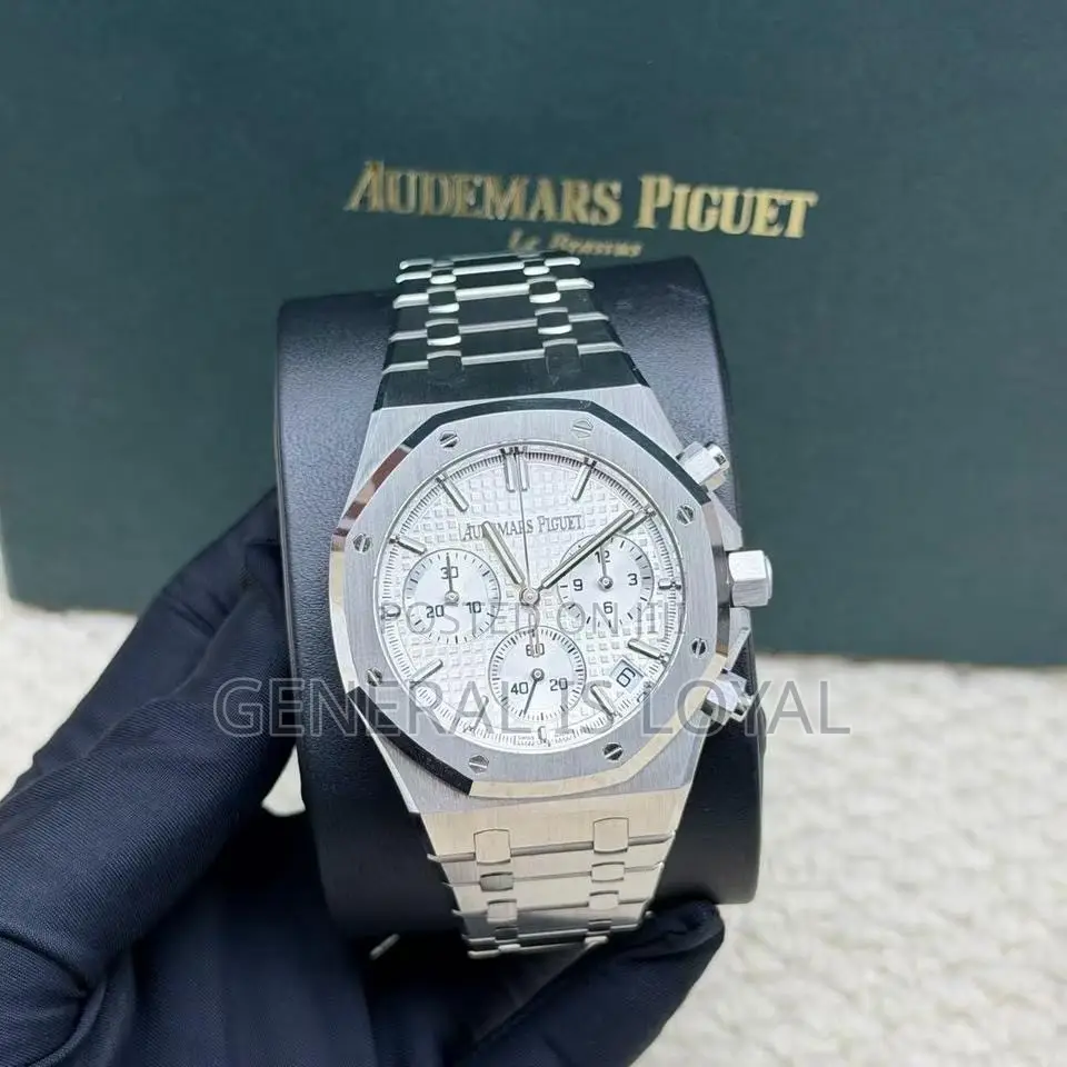 Audemars Piguet Royal Oak Chronograph. Stainless Steel Octagonal Bezel