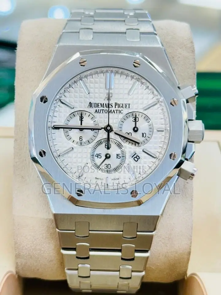Audemars Piguet Royal Oak Chronograph. Stainless Steel Octagonal Bezel