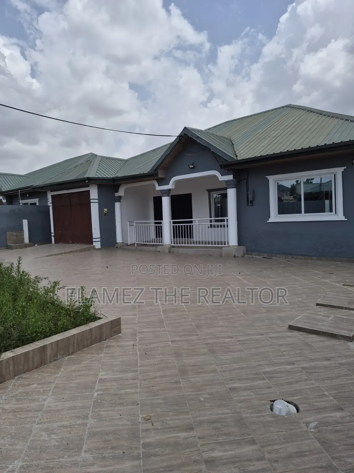 4bdrm House in Arenas,3 Junction, Amasaman for sale