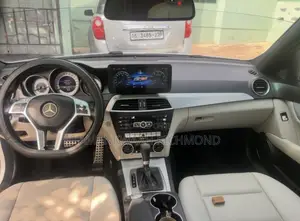 Mercedes-Benz C250 2014 White