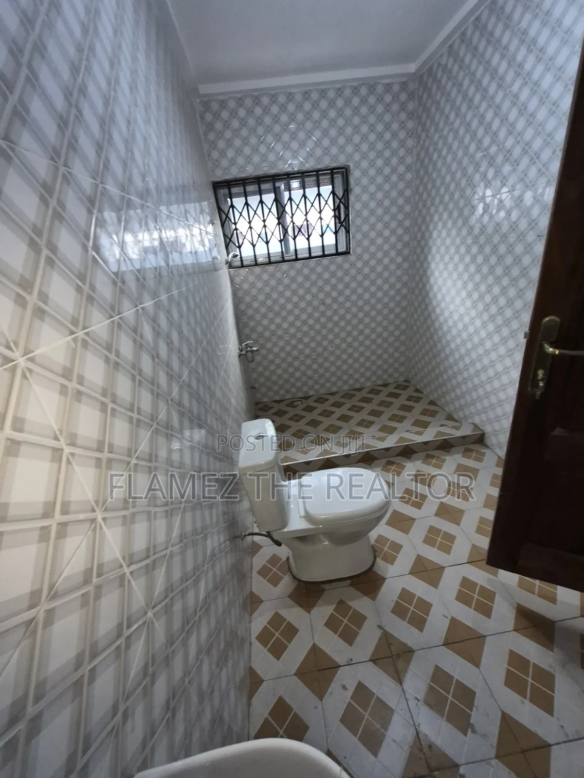 3bdrm House in Francok Estate Fise, Amasaman for sale