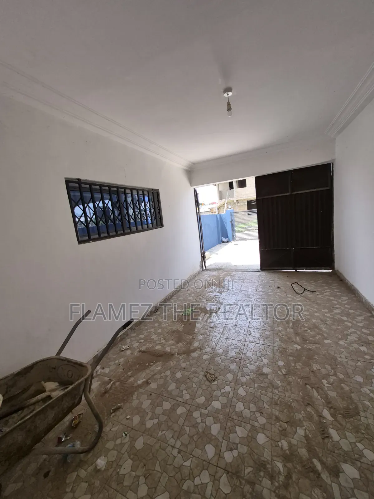 3bdrm House in Francok Estate Fise, Amasaman for sale