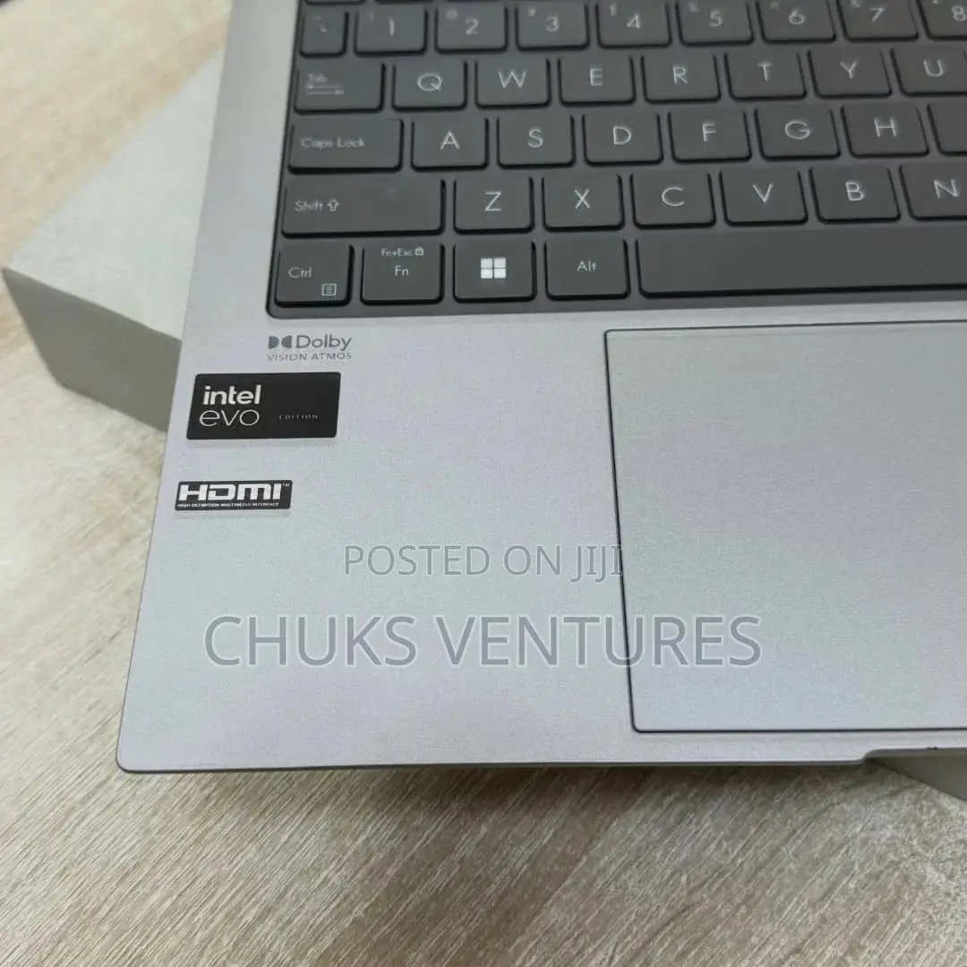 Laptop Asus Zenbook 13 OLED 16GB Intel Core Ultra 7 SSD 256GB