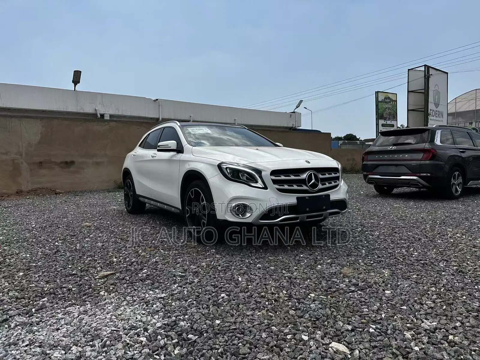 Mercedes-Benz GLA-Class 2018 White
