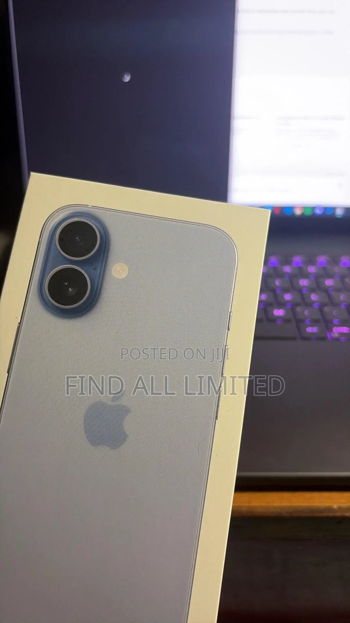 New Apple iPhone 17 256 GB White