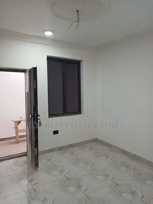 1bdrm Apartment in Lapaz Isreal,,, Abrantie for rent