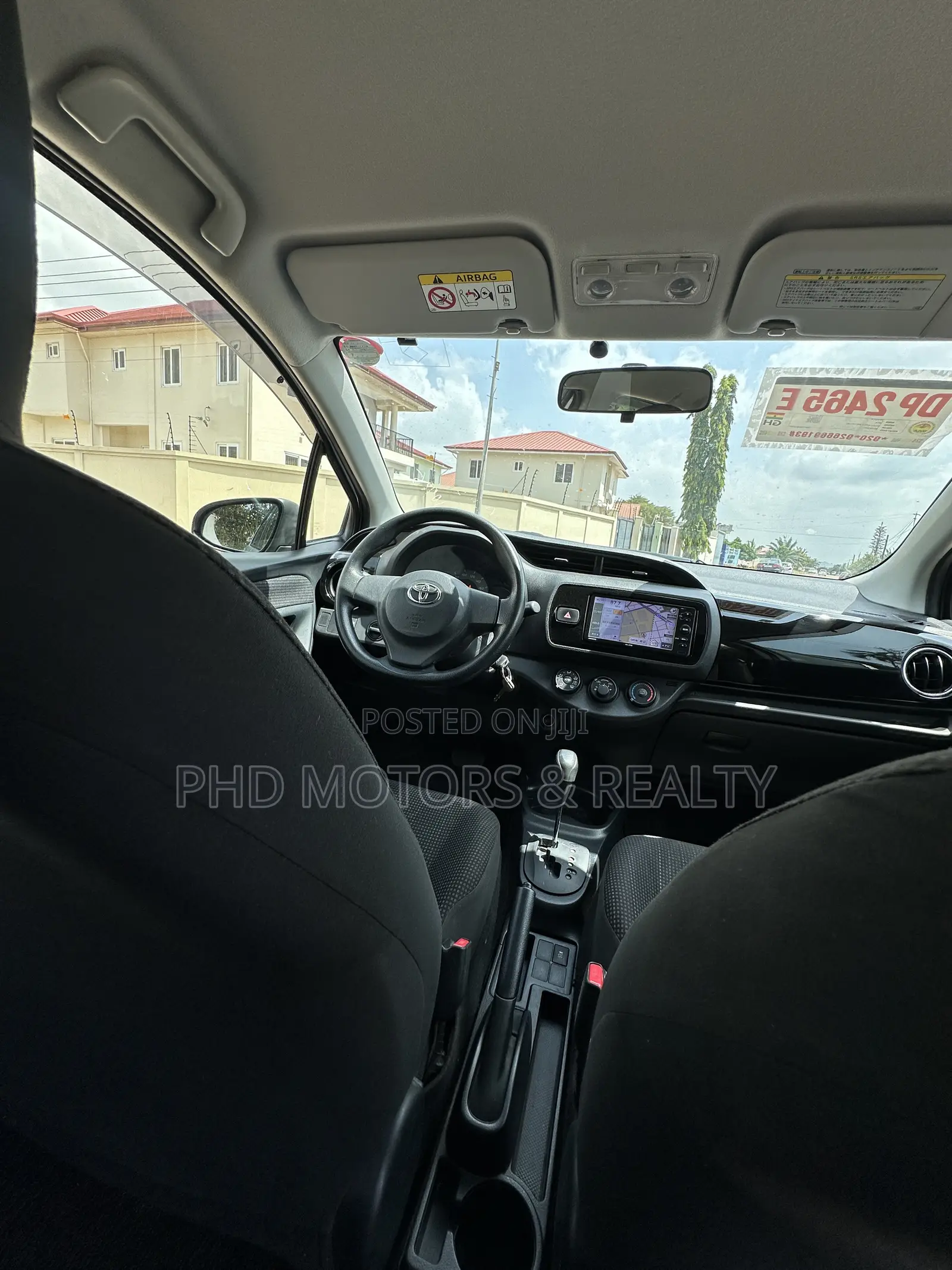 Toyota Vitz 1.3 FWD 3dr 2015 Silver