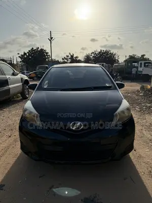 Toyota Vitz 2013 Black