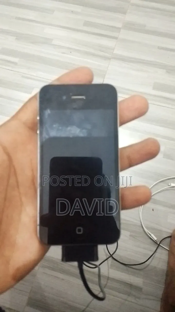 Apple iPhone 4s 64 GB Black
