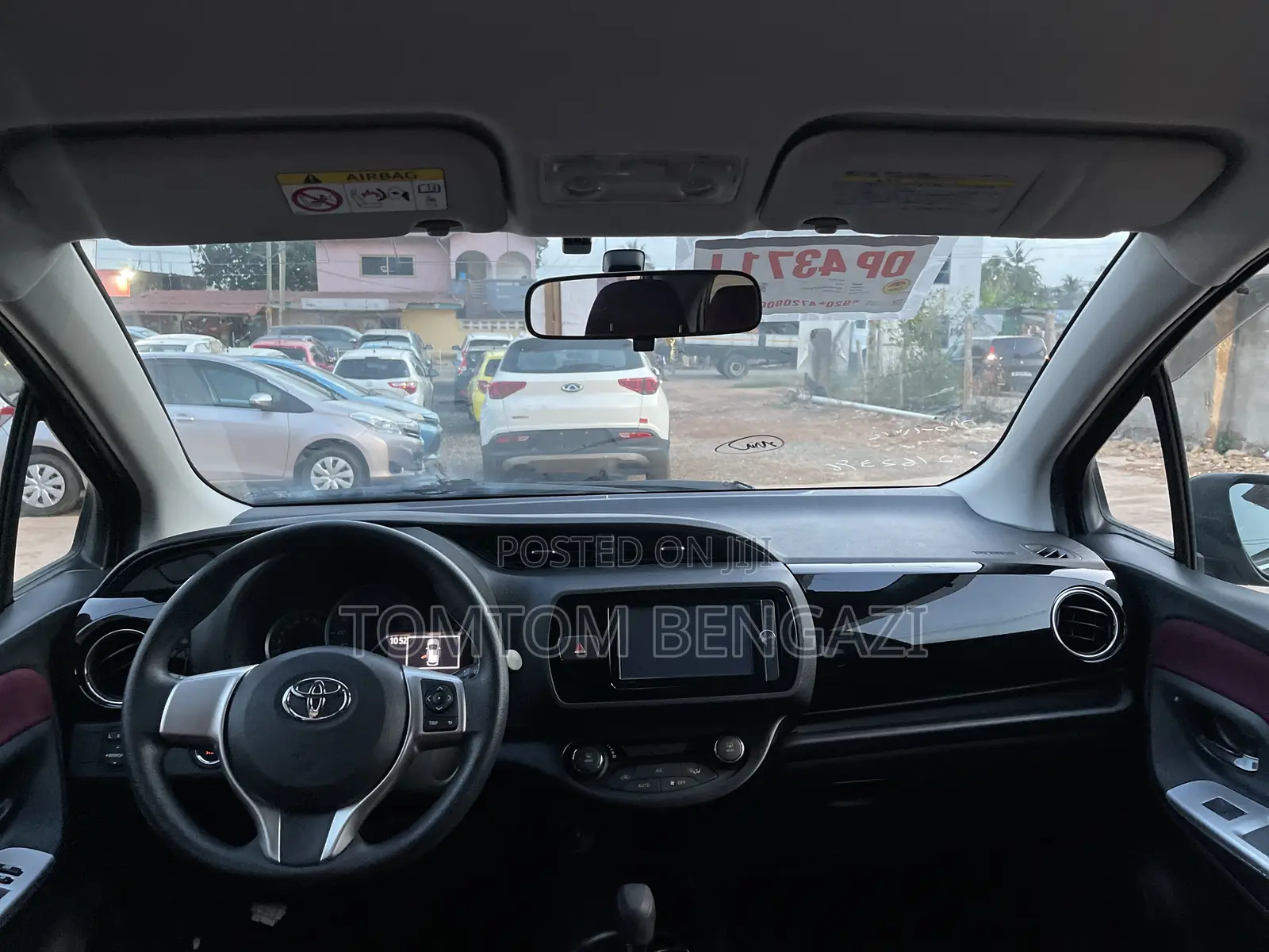 Toyota Vitz 1.3 FWD 5dr 2015 Brown