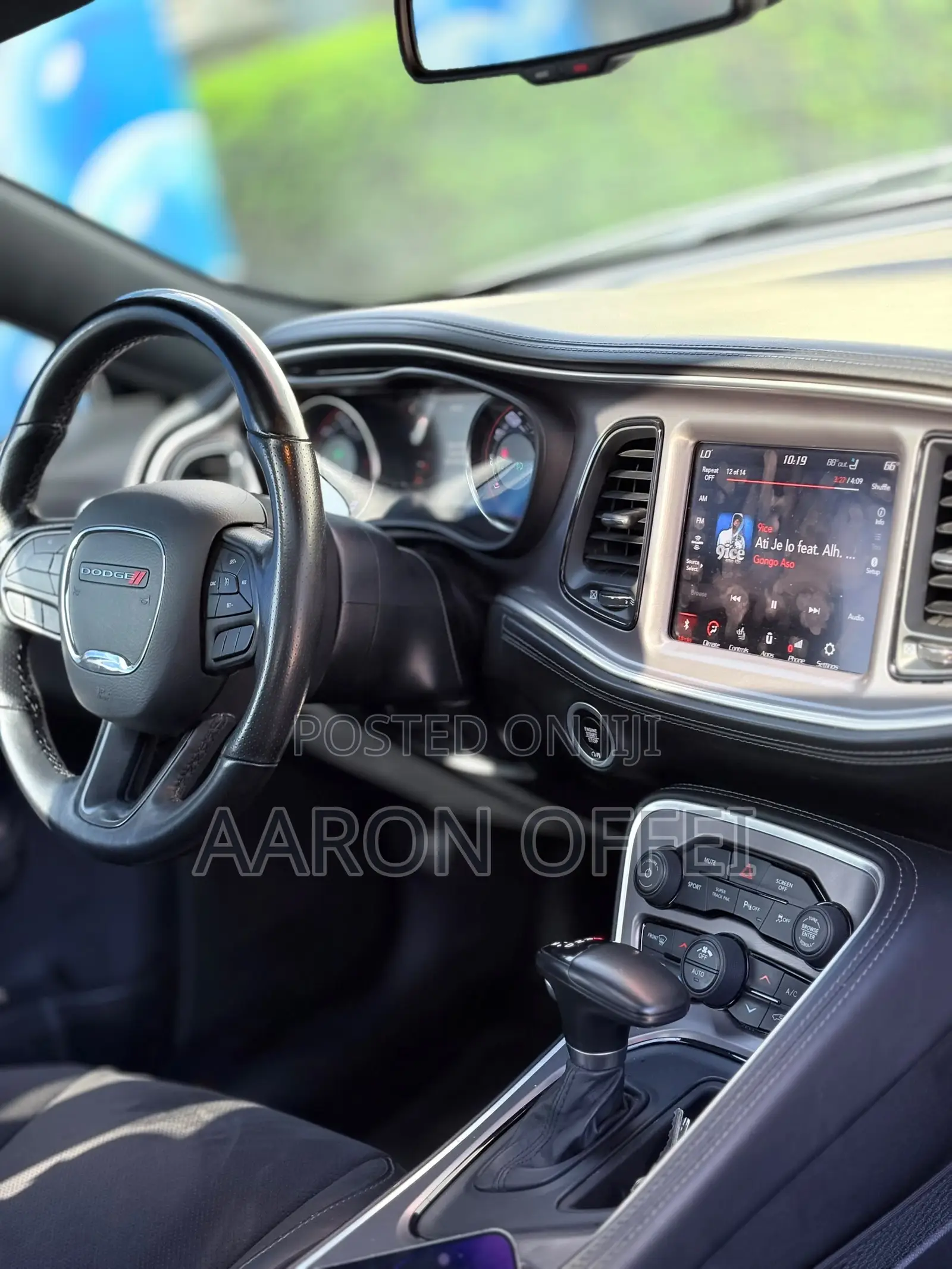 Dodge Challenger 2022 Gray