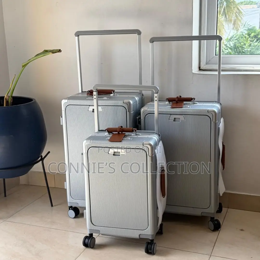 Ribbed Aluminum-Frame Polycarbonate Hardside Rolling Suitcases
