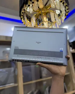 Laptop Dell Precision 5550 32GB Intel Core i9 SSD 512GB