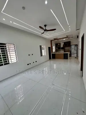 3bdrm House in Maleesrenthub, Spintex for sale