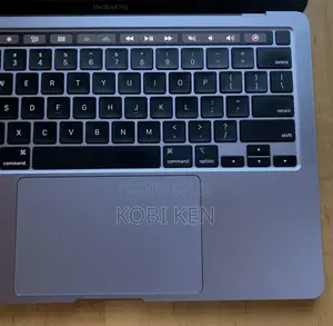 Laptop Apple MacBook Pro 2022 M2 8GB Apple M2 SSD 256GB