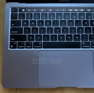 Laptop Apple MacBook Pro 2022 M2 8GB Apple M2 SSD 256GB