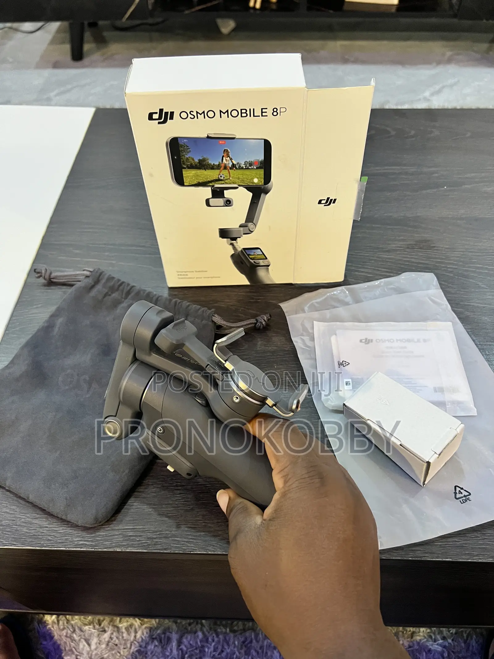 DJI Osmo Mobile 8P Smartphone Gimbal – Smooth Video Stabilisation