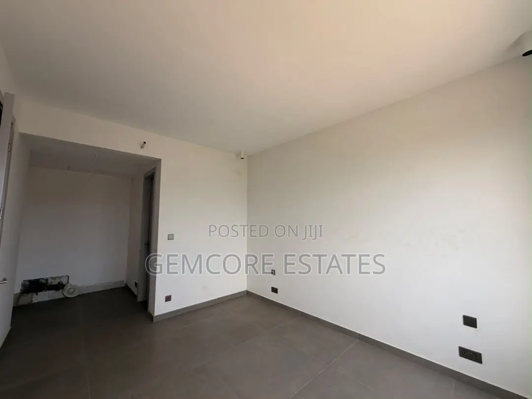 4bdrm House in East Legon Hills, Ashaley Botwe for sale