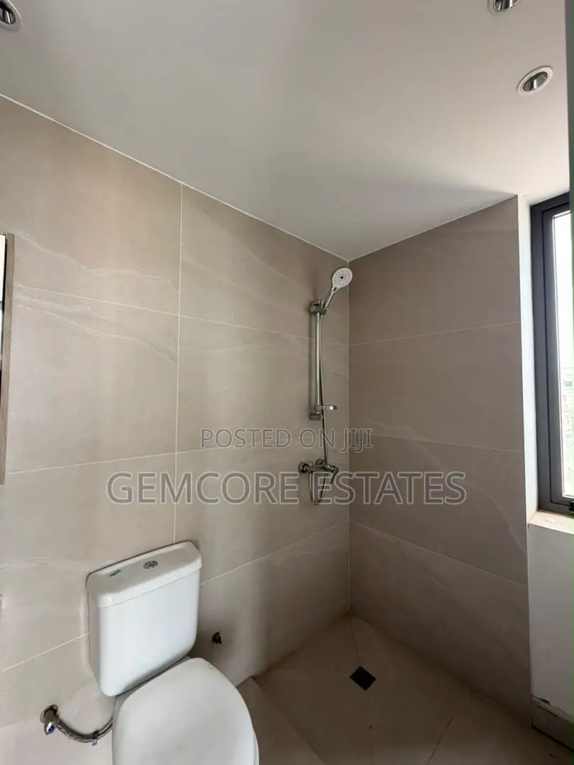 4bdrm House in East Legon Hills, Ashaley Botwe for sale