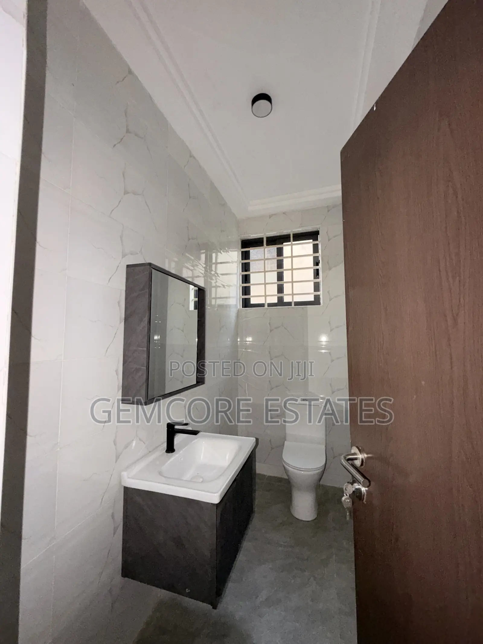 5bdrm House in East Legon Hills, Ashaley Botwe for sale