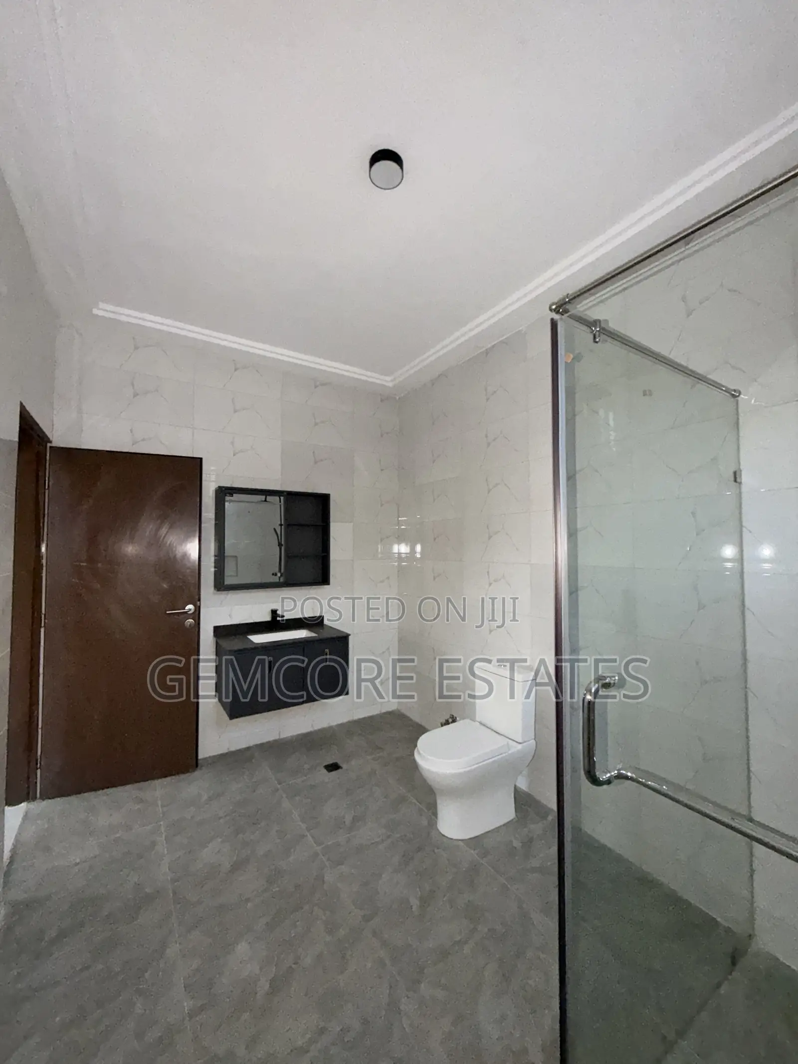 5bdrm House in East Legon Hills, Ashaley Botwe for sale