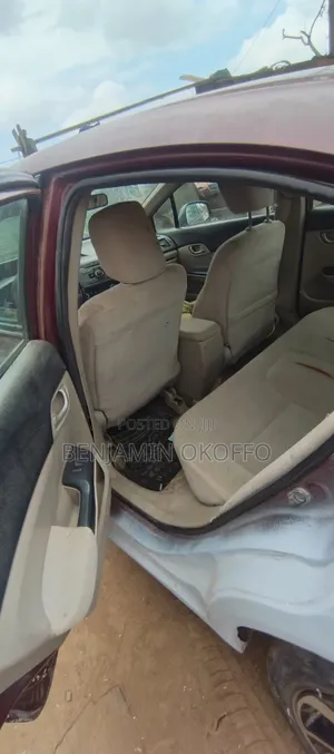 Honda Civic 1.8 5 Door 2012 Burgundy