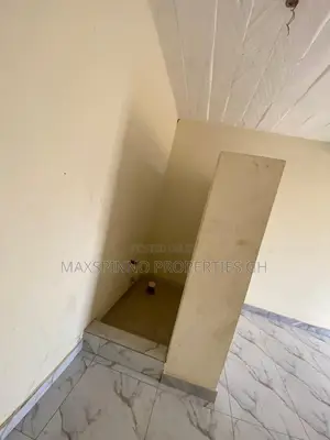 Spacious Shop