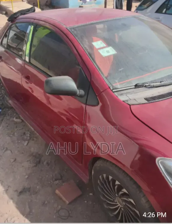 Toyota Yaris 2009 Red
