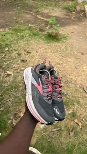 Brooks Sneakers Quality One