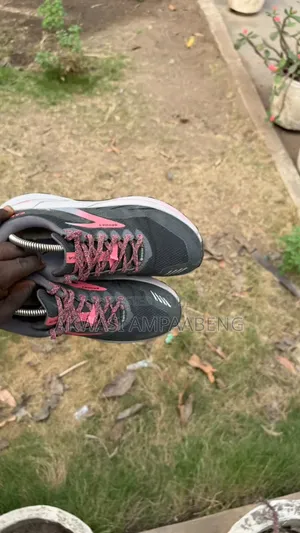 Brooks Sneakers Quality One