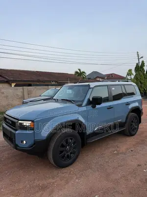 Toyota Land Cruiser Prado 2026 Blue