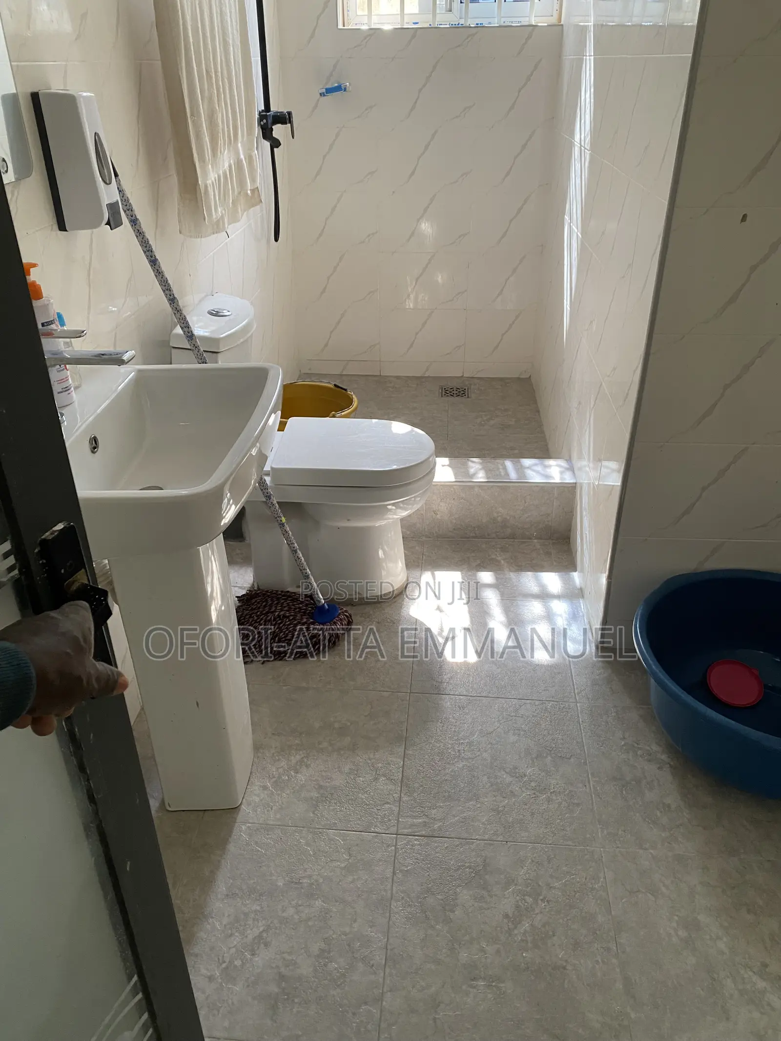 1bdrm Room & Parlour in Amasaman China Mall, Pokuase for rent