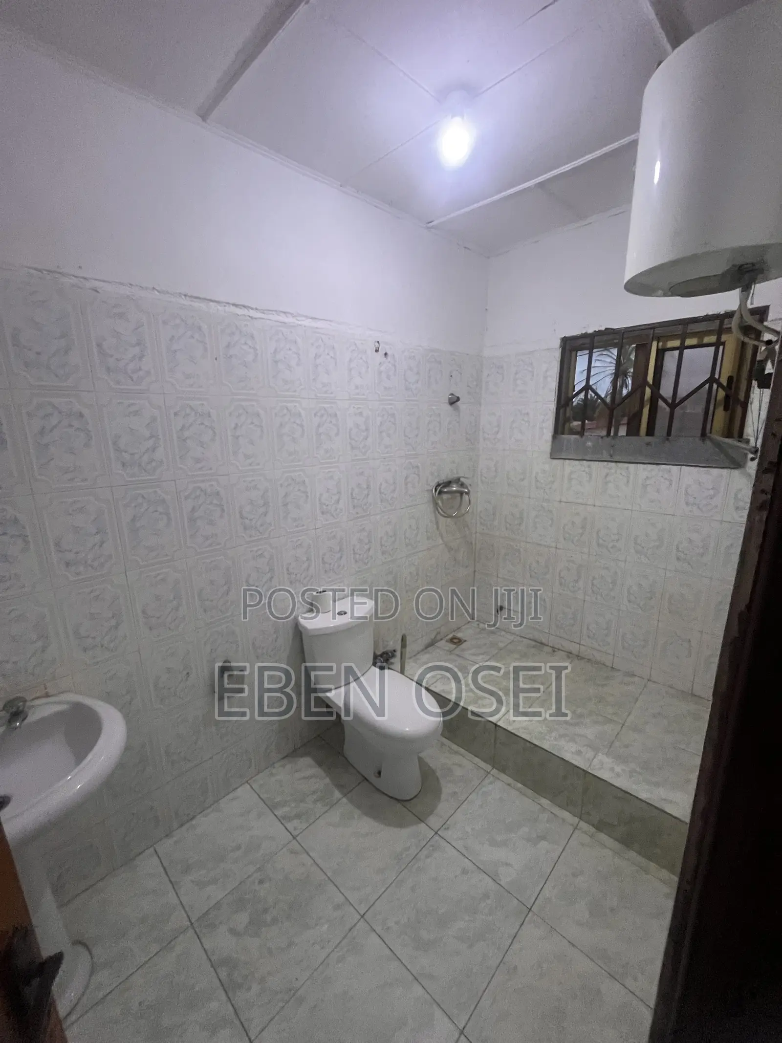 2bdrm Apartment in Dansoman for rent