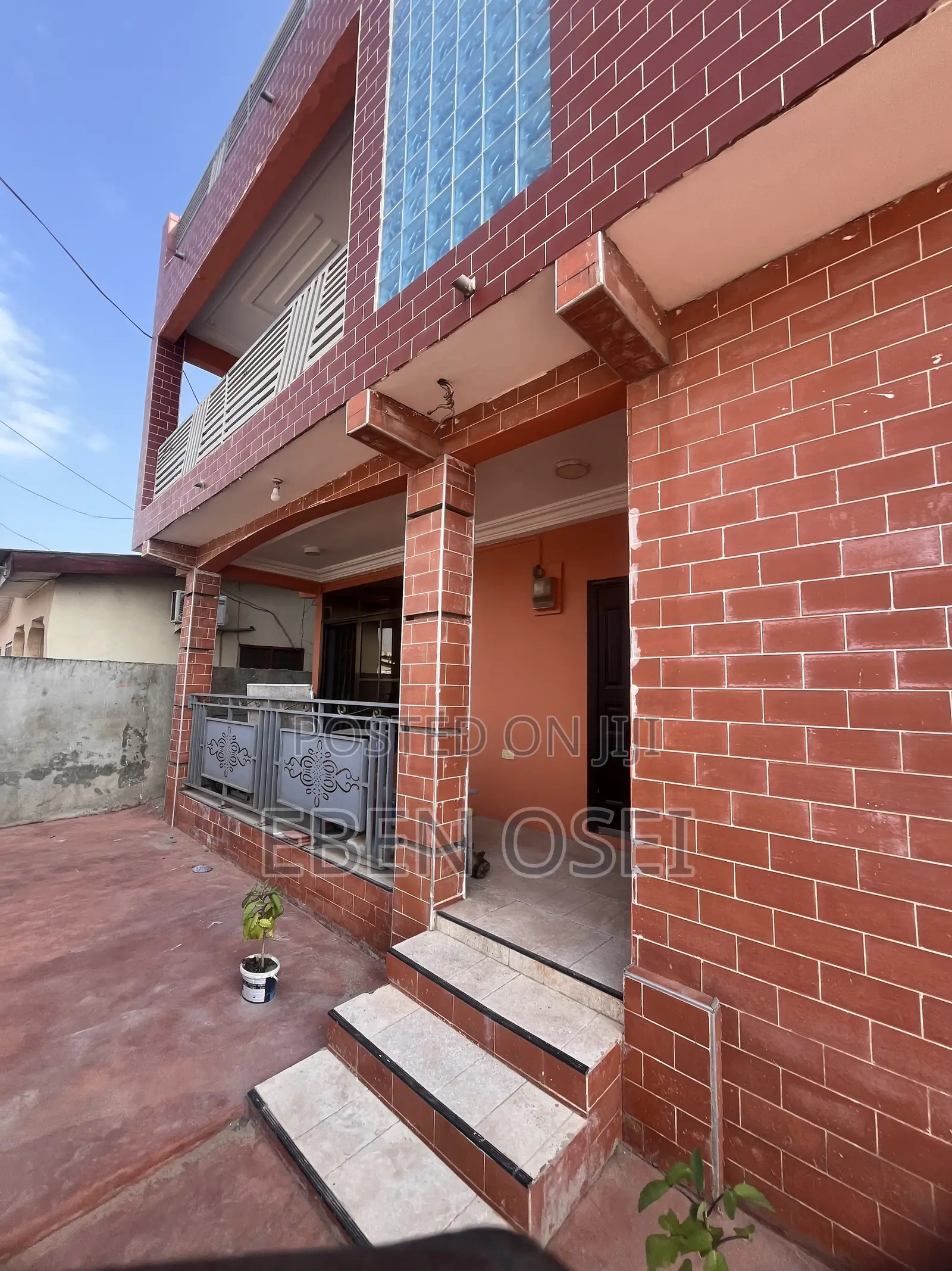 3bdrm Apartment in Dansoman for rent