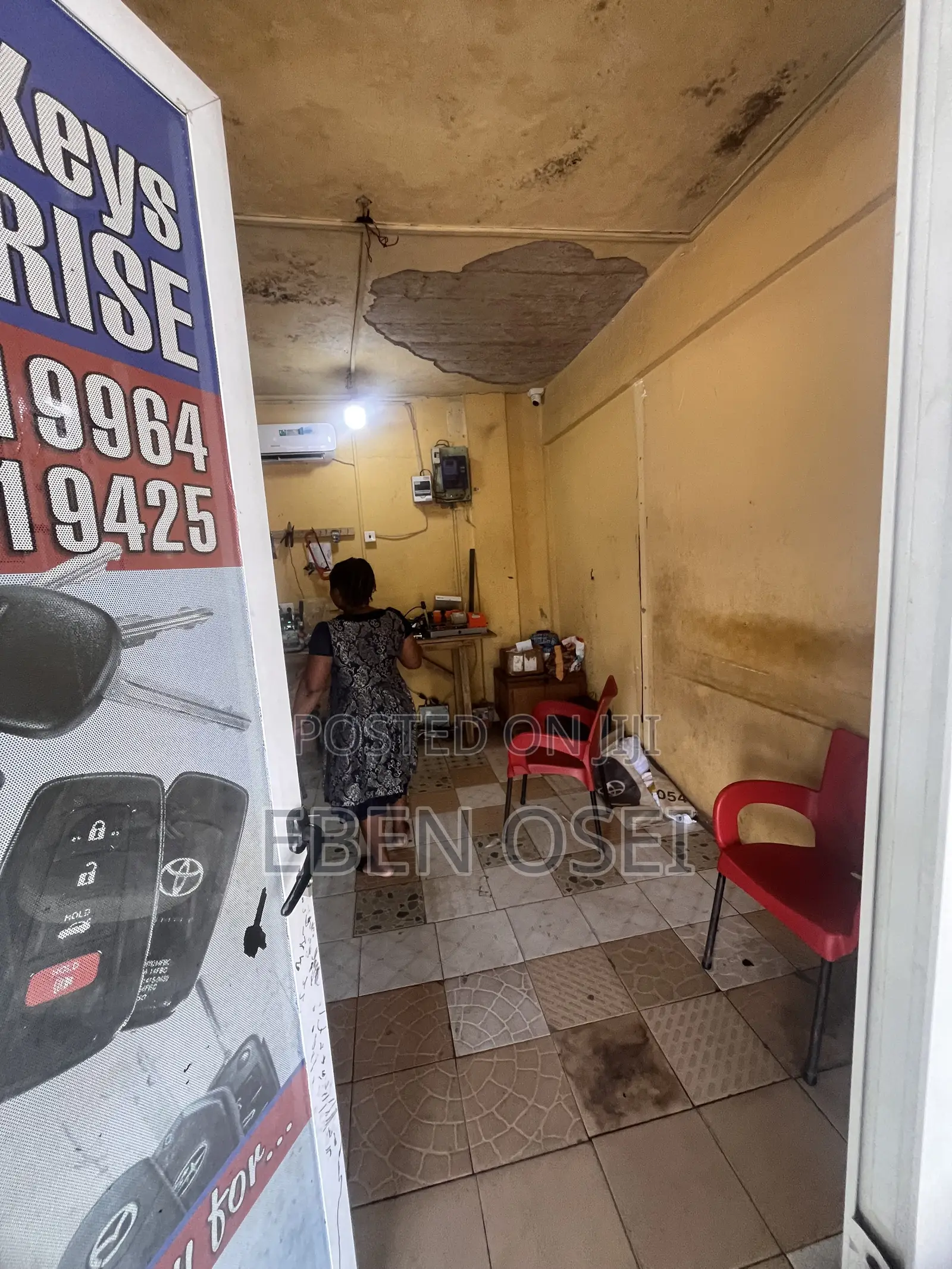 Shop for Rent at Dansoman Last Stop
