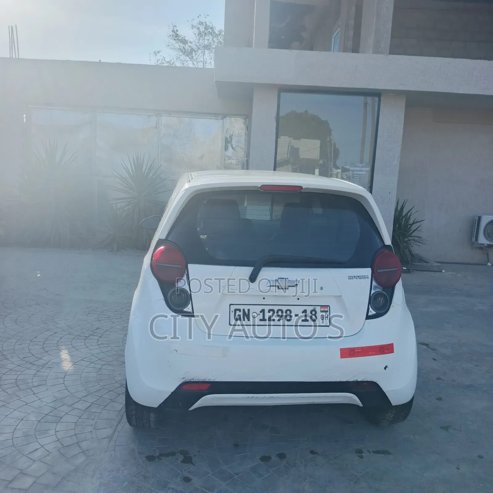 Chevrolet Spark 2010 White